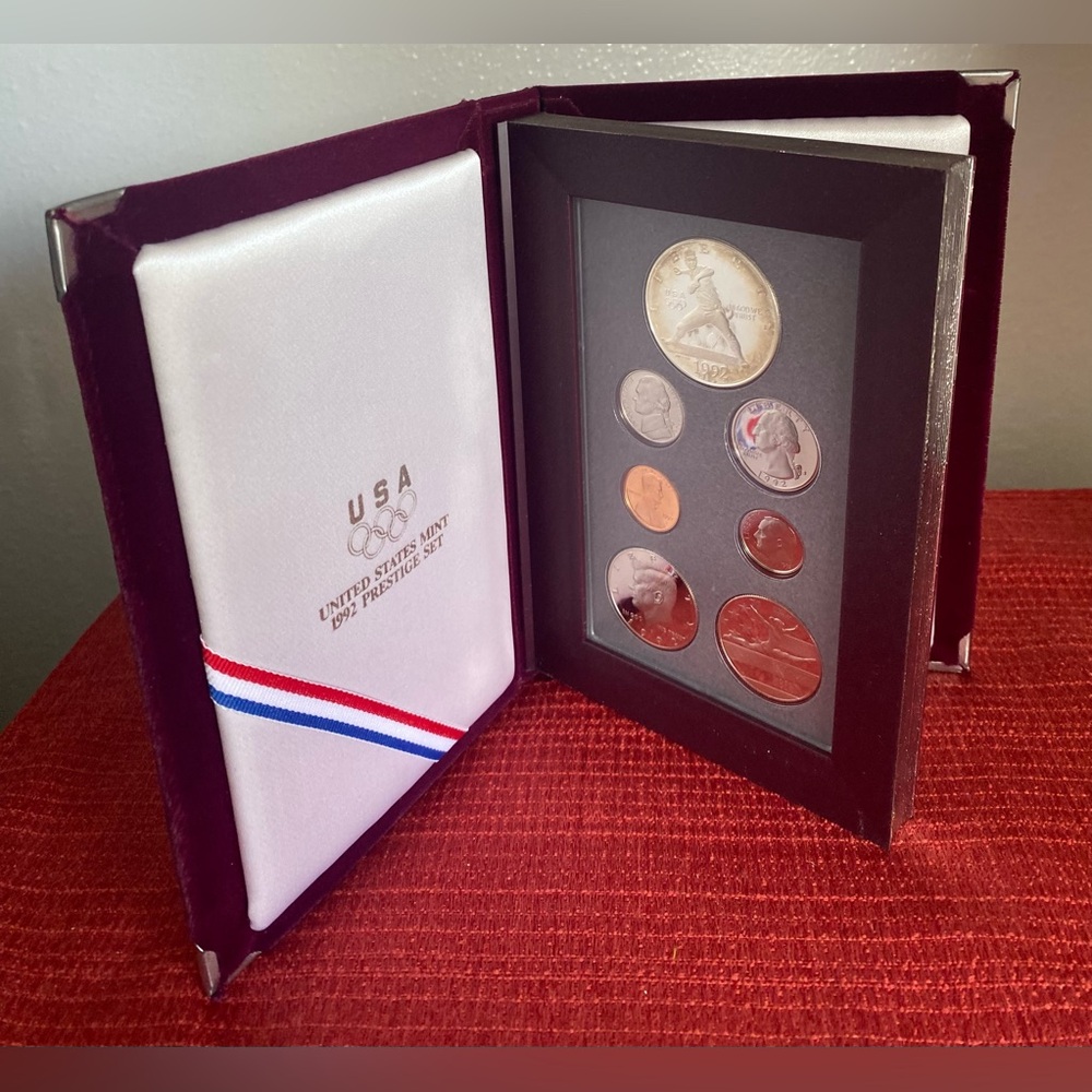 1992 US MINT OLYMPIC COIN SET - Picture 9 of 16